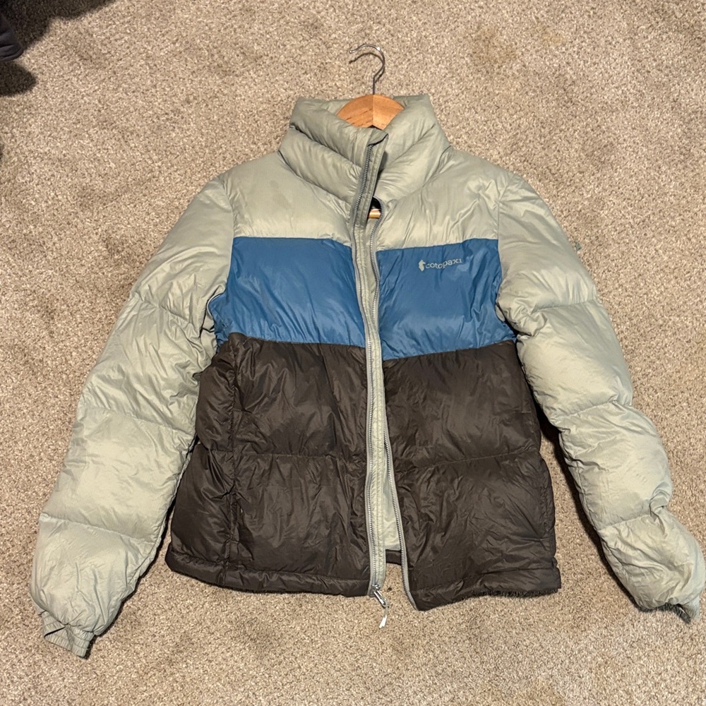 Columbia Two-Tone Puffer Jacket in Blue and Gray